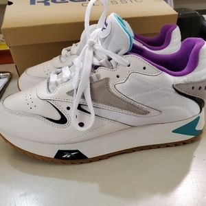 Reebok Classic Size 9